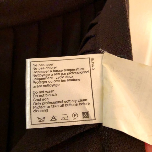 CHANEL authentic Espresso worsted wool, pleated Skirt 26" length 24" waist - Picture 5 of 17